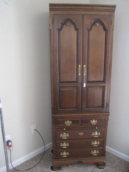 Lexington Furniture Cherry Linen Cabinet Double Arched Panel Doors