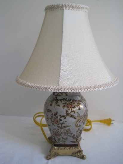 Semi-Porcelain Ginger Jar form Accent Lamp Oriental Floral Vine Design on Gilded Resin Base