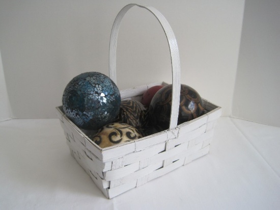 White Woven Handled Baskets 5 Decorative Spheres