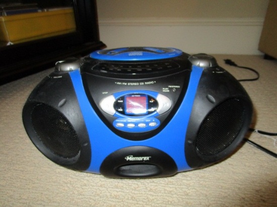 Memorex Sport CD/Radio Stereo Player Blue Motif