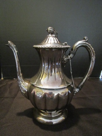 Silverplate Accents Leaf/Rope Trim Pattern Kettle Oak Nut/Leaf Top