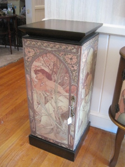 River of Goods Artistic Designs Single Panel Door Cabinet