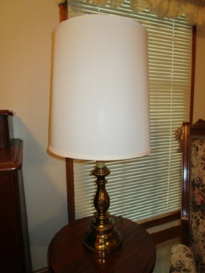 Spindle-Style Brass Table Lamp Cream Shade