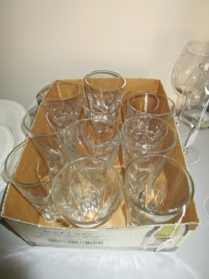 Narrow-To-Wide Top Glass Lot - 6 Glasses 6 1/2" H, 8 Whiskey 4" H