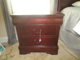 Cherry Stain Wood 3 Drawer Night Stand w/ Curved Top/Skirt Bracket Feet, Black Metal Pulls