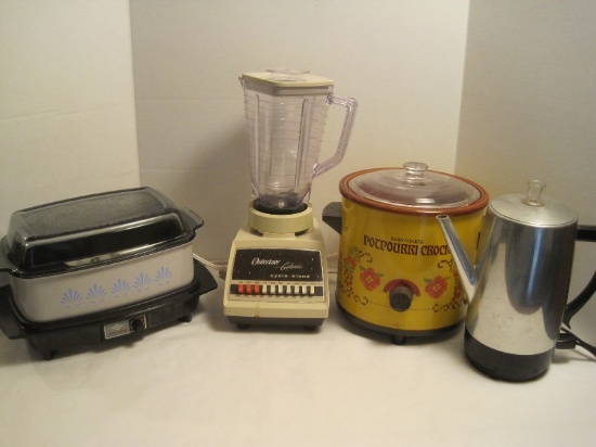 Lot - Small Appliances West Bend 4qt. Slow Cooker Non-Stick Osterizer Galaxie Blender