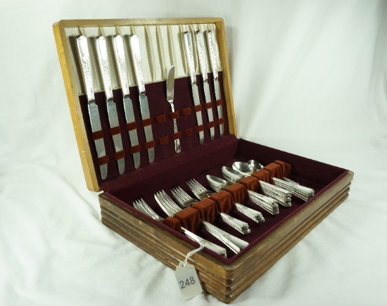 43 Pieces - 1932 William Rogers "Guild-Cadence" Silverware Wooden Chest of Silverplate
