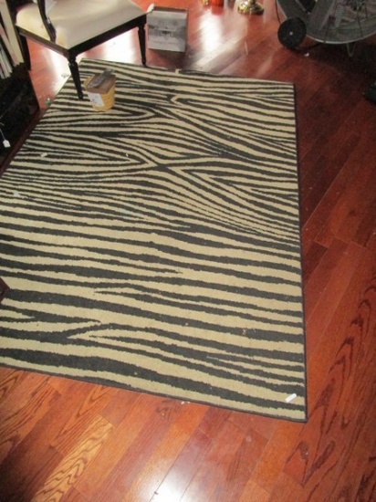 Zebra Stripe Pattern Floor Rug