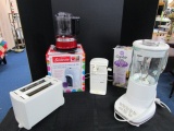 Lot - Sunbeam Igloo Snow Cone Maker, Proctor-Silex Toaster, Rival Can Opener