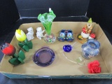 Lot - Misc. Table/Shelf Décor, Wooden Tulips, Glass Bud Vase, Clogs, Cat Salt/Pepper, Etc.