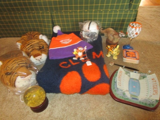 Clemson Lot - Clemson Stadium Décor, Tiger Mascot, Tiger Coin Bank, Musical Tiger Snow Globe