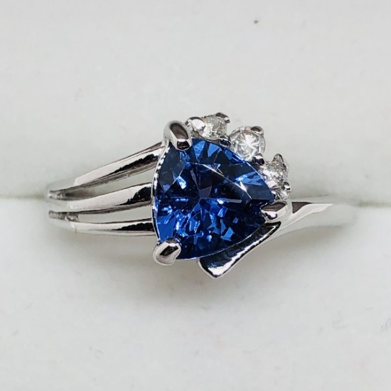 10K White Gold Tanzanite 1.1ct Diamond 0.05ct Ring