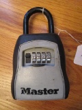 Masterlock Lock w/ Key Storage