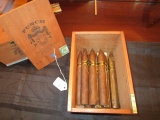 Punch Vintage No.30 Box w/ 8 Monte Cruz