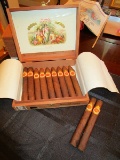 Maria Moncini Maduro Box w/ Torpedos 7 Natural Wrap, 4 Toros