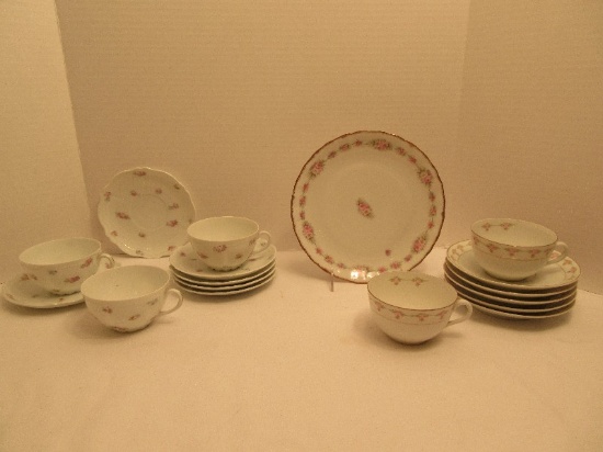 Lot - Elite Works Limoges Porcelain Floral Spray Pattern Plate 8 1/4"