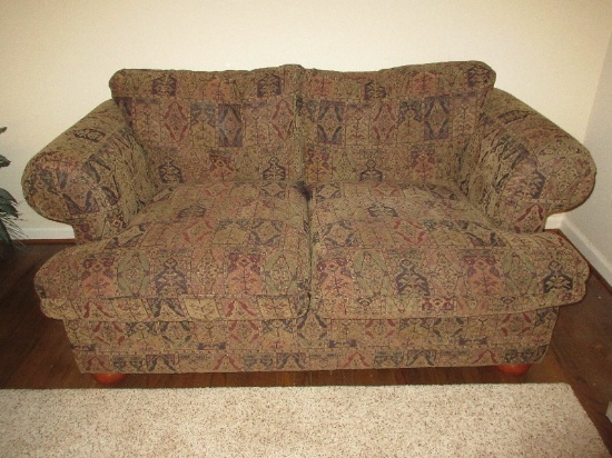 La-Z-Boy Love Seat w/ Rolled Arms on Bud Feet w/ Matching Oversized Ottoman
