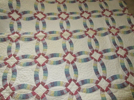 Double Wedding Ring Pattern Summer Quilt