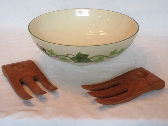 Franciscan Earthenware Ivy American Pattern 11" Large Salad Serving Bowl