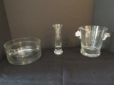 Lot - Crystal Linville Ridge The Mountain Classic Bud Vase