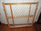 Adjustable Wood Frame Safety Gate