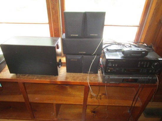 Pioneer Sound System Radio/CD Player w/ 4 Speakers