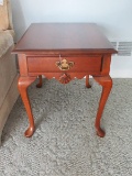 Stately Wells Furniture Co. Cherry Queen Anne Style End Table w/ Dovetailed Drawer