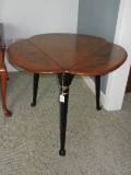 Exquisite Ethan Allen American Traditional Collection Clover Dropleaf Corner Table