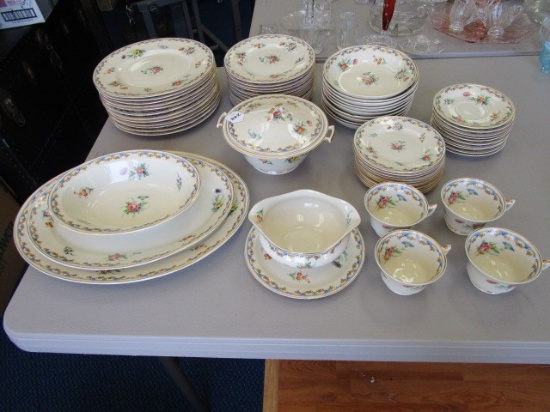 Lady Louise Old Ivory Syracuse China Floral/Gilted Trim Design Dinnerware Lot