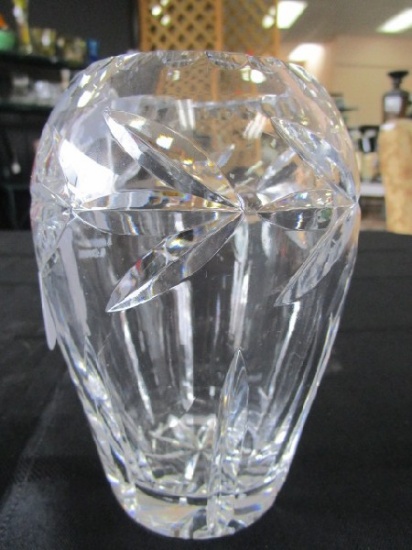 Leaf Cut/Star Cut Crystal Glass Vase
