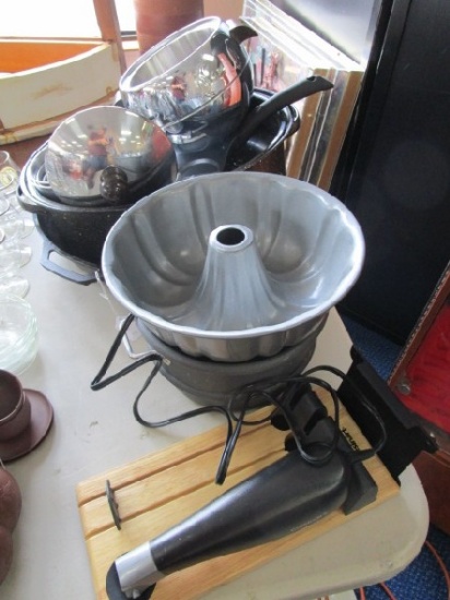 Lot - Cuisinart Brad Knife Electronic, Baking Bowls, Oval Metal Baking Bowl 17 1/2" L