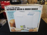 West Bend 1 1/2lb Automatic Bread & Dough Maker in Box