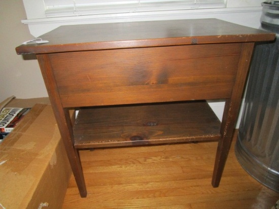 Wooden Vintage 2-Tier Side Table