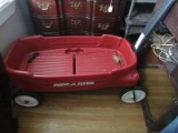Radio Flyer Red/Black Child Cart 2 Pull Up Seats/Buckles Cart
