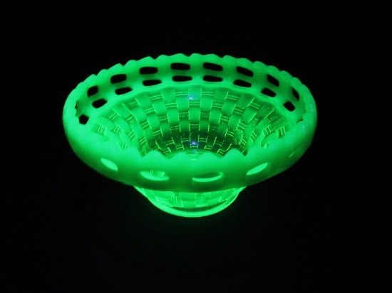 Fenton Green Opalescent Uranium Glass Basket Weave Pattern w/ Open Edge Footed Bowl