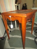 Olde Settlers Reproduction Williamsburg V.A. Wooden Side Table