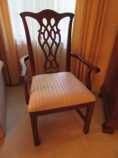 Universal Furniture LTD. Chippendale Style Pierced Back Splat & Upholstered Seat Hot Chair