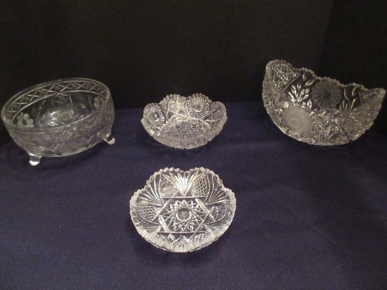 Lot - Crystal Bowl Etched Flower 3 Toed Bowl 3 3/4" H x 7 1/4"