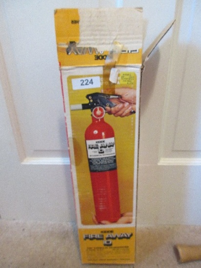Kidde Fire Away 10 Dry Chemical Extinguisher w/ Wall Mount Bracket