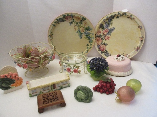Lot - 2 Tin Potpourri Press Round Trays Rose/Ivy Pattern 13 1/2", 6 Clip on Flowers