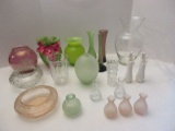 Lot - Milk Glass Mid-Century Bud Vases, Lime Green Case Glass Vase 6 1/2