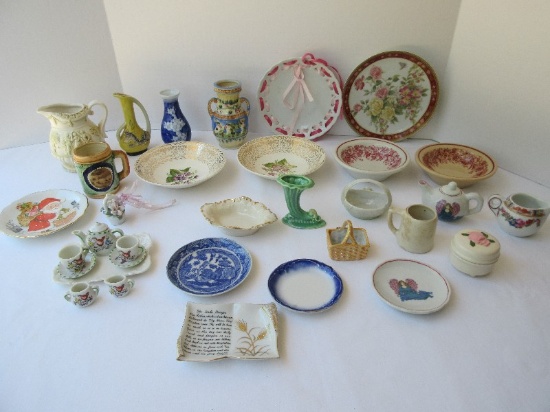 Lot - Miniature Tea Set w/ Tray, Porcelain Blue Willow Pattern 3 3/4" Plate