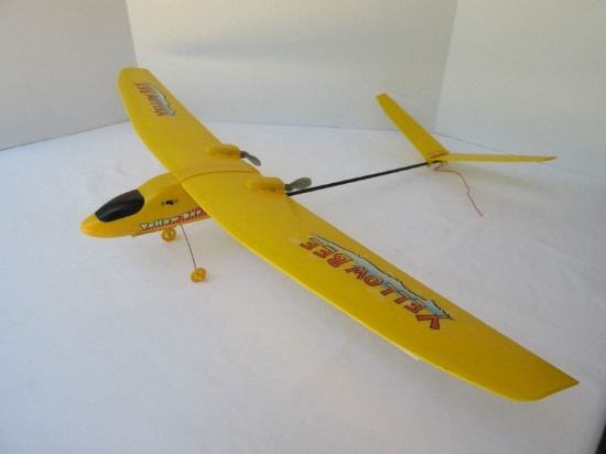 Yellow Bee RTF Electric Remote Control Airplane Park Flyer Model 92304 w/ Original Box