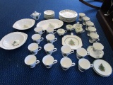 Christmas Tree Motif Ceramic Lot