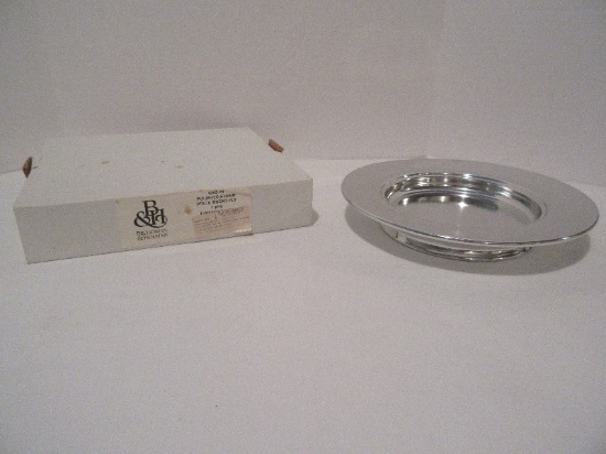 Broadman & Holeman Polished Aluminum Stack 10" D Bread Plate Silvertone