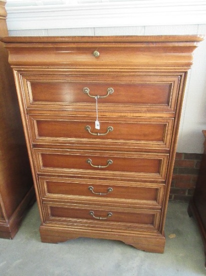 Lexington Furniture Traditional Victorian Era Style Cherry Haberdasher Tall Chest