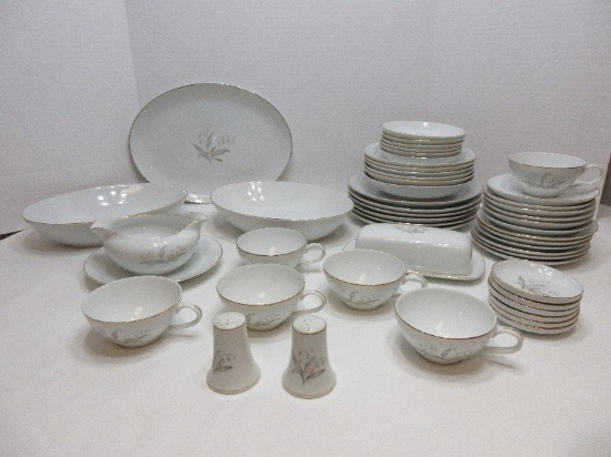 50 Pieces - Kaysons Fine China Gray/Gold Leaves Coupe Gold Trim Design Dinnerware
