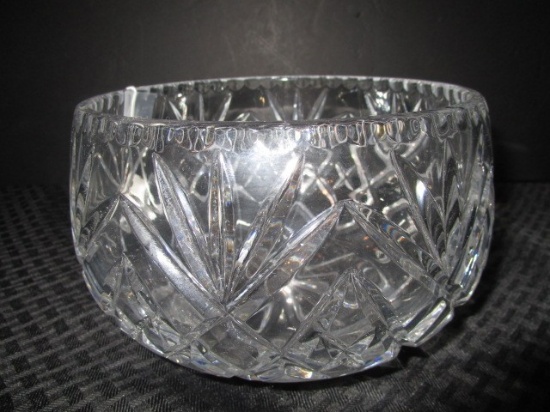 Crystal Glass Centerpiece Bowl Diamond/Sunrise Cut Pattern Cut Trim Star Burst Center