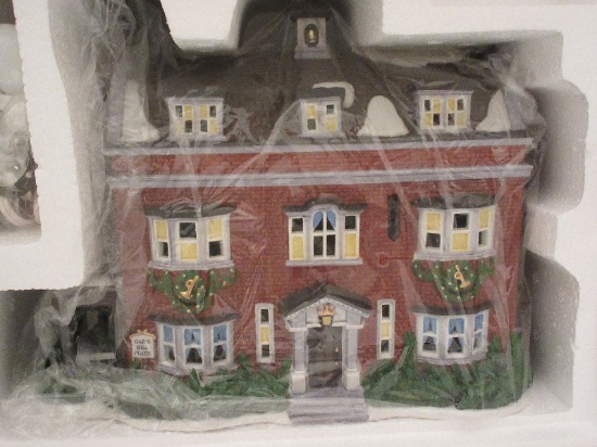 Department 56 Charles Dickens' Signature Series "Gad's Hill Place"