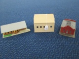 3 Lot - 1972 © Mattel Train Shed, Tyco-Kit W. Germany Brick Storehouse